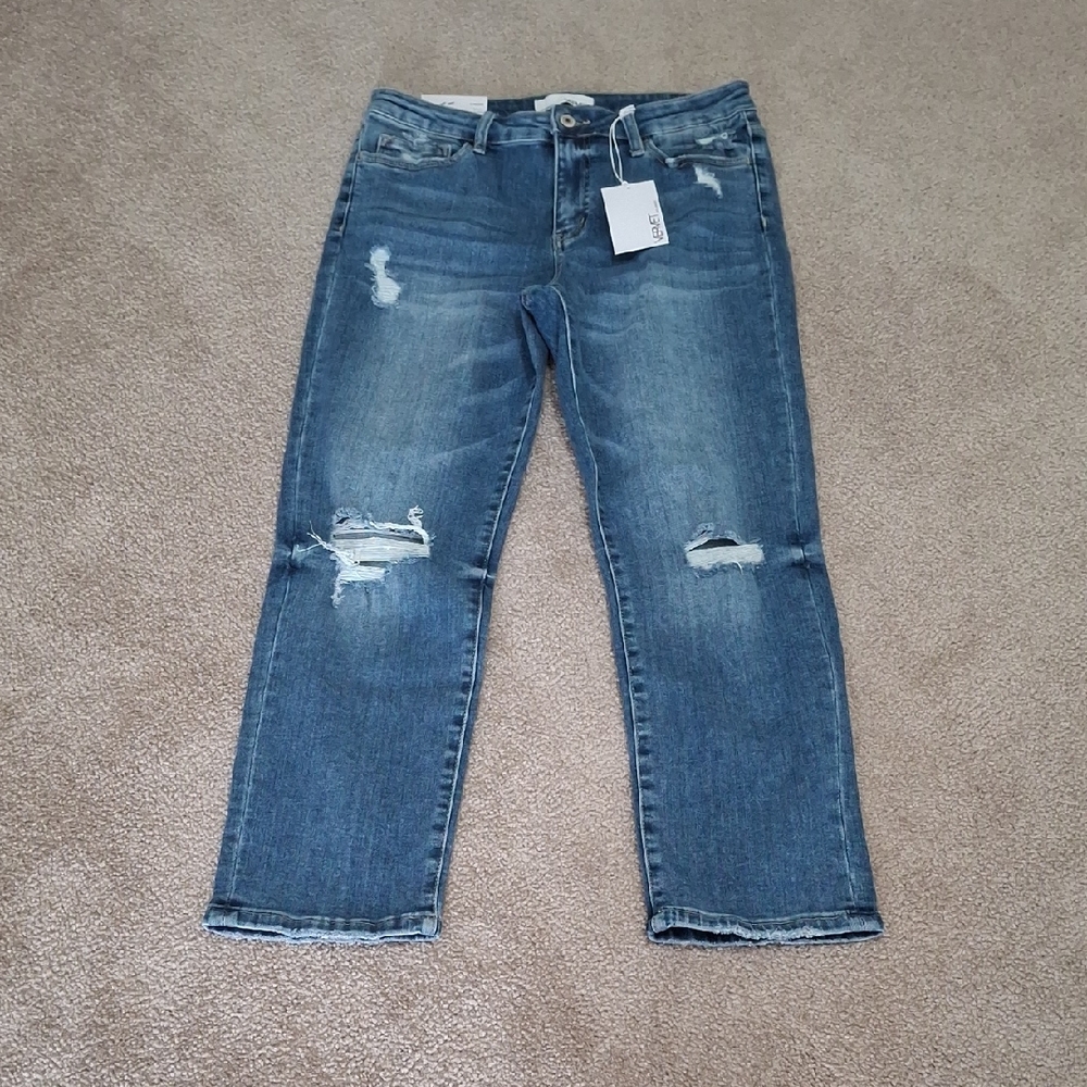 NWT VERVET CARLENE Jeans Size 30